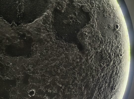 Tablou decorativ Lună 111 cm cu LED – handmade